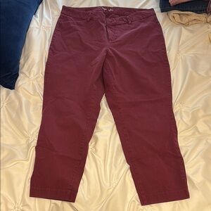 Old Navy Pixie High Rise Pants in Burgundy